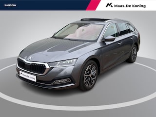 Skoda Octavia Combi 1.4TSI iV 150kW/204PK PHEV Business Edition Plus · Panoramadak · Trekhaak · Navigatie · Camera · Apple/Android Car Play ·