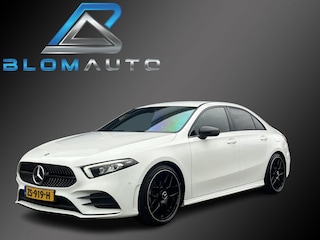 Mercedes-Benz A-klasse 200 AMG CARPLAY+EL TREKHAAK 19INCHNL AUTO
