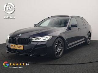 BMW 5-serie Touring 530e M Sport PHEV 293pk Dealer O.H. | Trekhaak Af Fabriek | Panodak | Head Up | Adaptive Cruise | Camera | Lederen Sportstoelen Memory & Verwarmd | Sfeerverlichting | Blis | Stuur Verwarmd | Apple Carplay | Navigatie | DAB | Plug In Hybrid |