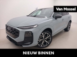 Audi Q3 1.5 200kW e-hybrid S edition 272 PK | S-line | Automaat | Navigatie | Panoramadak | Camera | Adaptive cruise control | Sfeerverlichting | LED | Climate Control | Lichtmetalen velgen |
