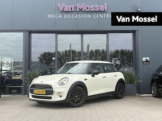 Mini Mini 5-Deurs 1.5 Business Edition | Airco | Lichtmetalen Velgen | Parkeersensoren | Keyless |