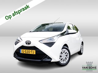 Toyota Aygo 1.0 VVT-i x-play limited 2e-Eig. & Keurig-Onderh. BOVAG-Garantie. NL-Auto.