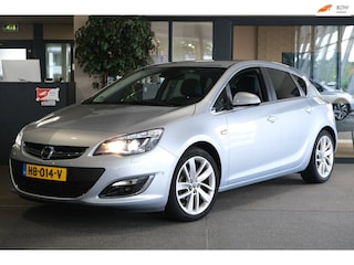 Opel Astra 1.4 Turbo Sport + Navi Leder Trek Cam Cruise Pdc