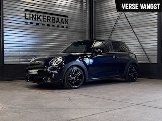 Mini Mini/Cabrio/Clubman/Countryman 1.5 136pk | JCW | Leder | LED | H&K | 17 inch | NL Auto |
