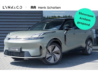 Lynk & Co 08 1.5 More | 200km Hybride | Stoelmassage, Verwarming en Ventilatie | Panoramadak | Matrix LED | Harman Kardon | 360° Camera | Getint glas | Bestuurdersstoel met geheugen | Sfeerverlichting | Apple Carplay | Dodehoekassistent | Adaptive Cruise Contol