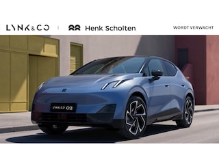 Lynk & Co 02 More 66kWh 272PK RWD | 1600KG Trekgewicht | 360 Graden Camera | Harman Kardon | Panoramadak | Elektrisch bedienbare voorstoelen met geheugen | Keyless Entry | Getint glas | Adaptieve Cruise Control | Dodehoekassistent | Sfeerverlichting | Stuurwielverwarming | Stoelverwarming