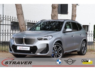 BMW iX1 xDrive30 67 kWh M Sport Edition |Panoramadak |H/K |Inklapbare trekhaak