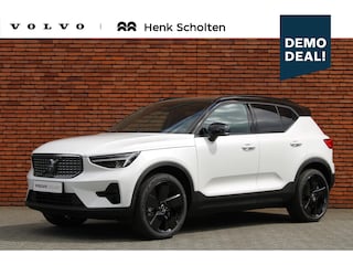 Volvo XC40 B4 Plus Black Edition | Panoramisch schuif-/kanteldak | Elektrisch verstelbare voorstoelen met geheugenfunctie | 360 graden camera | Extra getint glas achter | Harman Kardon | Dak in contrasterende kleur Black Stone | Stoel- / stuurwielverwarming | 20 inch. lichtmetalen velgen | Adaptieve cruise control | BLIS