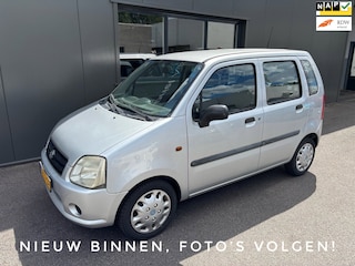 Suzuki Wagon R+ 1.0 Base / Radio!