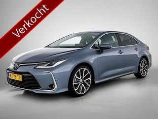 Toyota Corolla 1.8 Hybrid Executive Sedan / Leder / Navigatie / Xenon / Pdc.V+A / Airco-ecc./ Radio multimedia / Apk 03-2027