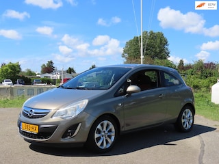 Opel Corsa 1.4-16V Sport intro *Stoel&Stuur verwarming *LED *PDC