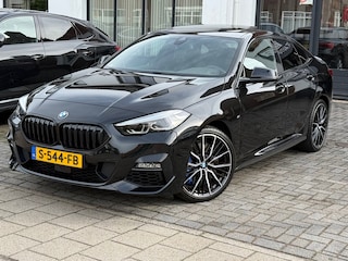 BMW 220i M-Sport, Apple Carplay/Android,Panoramadak,Stoelverwarming