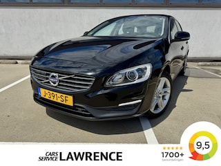 Volvo V60 1.5 T3 Momentum Trekhaak | Navi | Bleu-Tooth | Goed onderhouden % Bovag Occasion Partner %