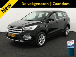Ford Kuga 1.5 EcoBoost ST Line Nieuwe distributieriem, Apple Carplay/Android Auto, Bluetooth, Cruise control, Parkeersensor voor en achter, Een sportieve en comfortabele Ford Kuga 1.5 EcoBoost ST-Line uit 2018. Deze SUV combineert krachtige prestaties met een stijlvol design en is ruim van opties.