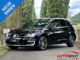 Volkswagen Golf 1.4 TSI GTE Connected Series