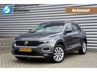 Volkswagen T-Roc 1.5 TSI DSG Highline Ecc Carplay Acc Trekhaak Stoel-stuurverw.
