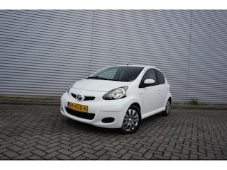 Toyota Aygo 1.0-12V Xcite White Airco / Elektr. ramen / Lm velgen / NAP