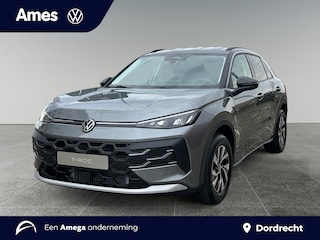 Volkswagen T-Roc Limited Edition 1.5 eTSI 85 kW / 116 PK SUV 7 versn. DSG | Achteruitrijcamera 'Rear View' | Zijruiten achter en achterruit getint |