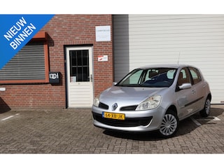 Renault Clio 1.2-16V Rip Curl 3e eigenaar Airco 06-27 APK