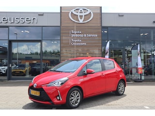 Toyota Yaris 1.5 HYBRID DYNAMIC NL-AUTO NAVI LM-VELGEN LED PRIVACY-GLASS KEYLESS NAVI DAB+
