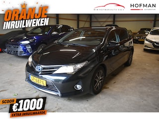 Toyota Auris 1.8 Hybrid Lease