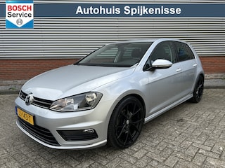 Volkswagen Golf 1.4 TSI Highline | R-Line | 19 inch Velgen | Stoelverwarming | Stoelmassage | Goed onderhouden |