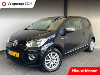 Volkswagen Up 1.0 take up! Black Edition BlueMotion|Navigatie|Airco|Parkeersensoren|Cruise Control