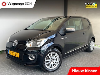 Volkswagen Up 1.0 take up! Black Edition BlueMotion|Navigatie|Airco|Parkeersensoren|Cruise Control