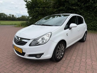 Opel Corsa 1.4 16v '111' Edition/Airco/Trekhaak/APK