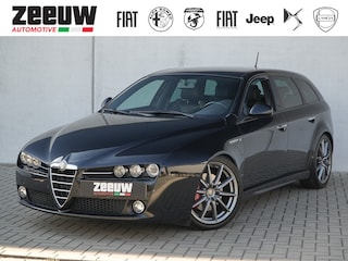 Alfa Romeo 159 Sportwagon 1.750 TBI Turbo 200 PK TI | Leder | Bose | Xenon | Cruise | 19"
