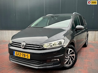 Volkswagen Touran 1.5 TSI Comfortline 7p * Navi * Climate * Led * Dealer Onderhouden *
