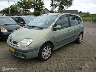 Renault Scénic 1.6-16V
