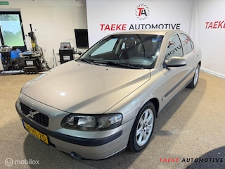 Volvo S60 2.4 CRUISE/AIRCO/NAP/APK