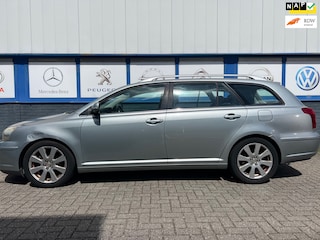 Toyota Avensis Wagon 2.0 VVTi kopp.slipt 10-2007 188000km 1950eu