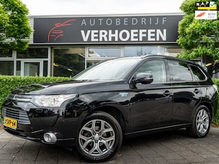 Mitsubishi Outlander 2.0 PHEV Instyle - PANORAMADAK - XENON - CRUISE/CLIMATE CONTR - NAVIGATIE - LEDER !!
