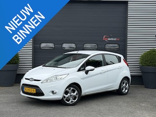 Ford Fiesta 1.4 Ghia | Airco | Climate Control | Lichtmetalen Velgen | 5 Deurs |