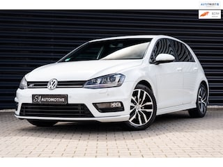 Volkswagen Golf 1.4 TSI Business Edition R-line / Stoelverwarming / Bluetooth / Alcantara