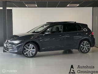Volkswagen Golf Style eHybrid | Pano | Head-Up | Massage | Trekhaak | Fabrieksgarantie 2030