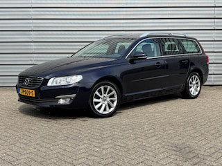Volvo V70 T4 190PK Polar+ | Standkachel | Trekh. | Estate-Line | Leder | Schuifdak