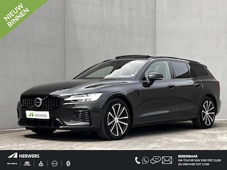 Volvo V60 2.0 T8 Plug-in hybrid AWD Plus Dark / Dealer onderhouden / Leder / Panorama schuifdak / Elektrisch verstelbare stoelen met memory / Elektrische achterklep / Adaptive Cruise Control / Stuur-, stoel- & achterbankverwarming / Camera / Apple Carplay/Android Auto / 18" Lichtmetalen velgen /