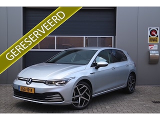 Volkswagen Golf 1.5 eTSI R-Line Business+, Stoel & Stuurverwarmd, IQ.LIGHT, Camera, Navi
