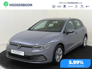 Volkswagen Golf 1.0 TSI Life | Achteruitrijcamera | Adaptieve cruise control | Navigatie | 3-zone airco | CarPlay | Dodehoekdetectie | Draadloze telefoonlader |
