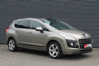 Peugeot 3008 1.6 THP Premiere Uitv. PANORAMADAK - TREKHAAK