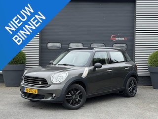 Mini Countryman 1.6 One Edition | Navigatie | Cruise Control | Lichtmetalen Velgen |