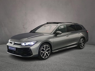 Volkswagen Passat Variant R-Line Edition 1.5 TSI eHybrid 272pk DSG Automaat Trekhaak, Panoramadak, Lederen bekleding, Adaptive cruise control, 360 camera, Achteruitrijcamera