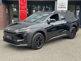 Toyota bZ4X Touring Dynamic 75 kWh APPLE/ANDROID BLINDSPOT CLIMA PARK-SENSOR STOEL/STUURVERWARMING EL-BESTUURDERSSTOEL EL-ACHTERKLEP