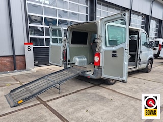 Renault Master T28 2.5 dCi Automaat ROLSTOELBUS