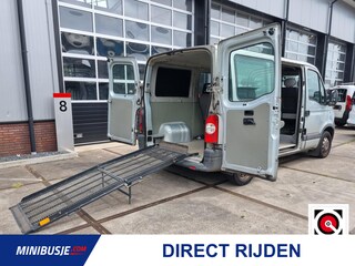 Renault Master T28 2.5 dCi Automaat ROLSTOELBUS