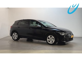 Volkswagen Golf 1.5 TSI Life Business Alcantara Stoelverwarming Camer Sfeerverlichting DAB+