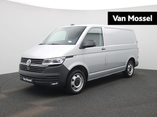Volkswagen Transporter 2.0 TDI L1H1 150PK GVW 3.200KG | Automaat | Trekhaak | Multifunctioneel Stuurwiel | Verwarmbare Voorruit | Parkeersensoren Voor + Achter | Airco | LED-Koplampen | Adaptive Cruise Control | App-Connect | Achteruitrijcamera | DAB + |